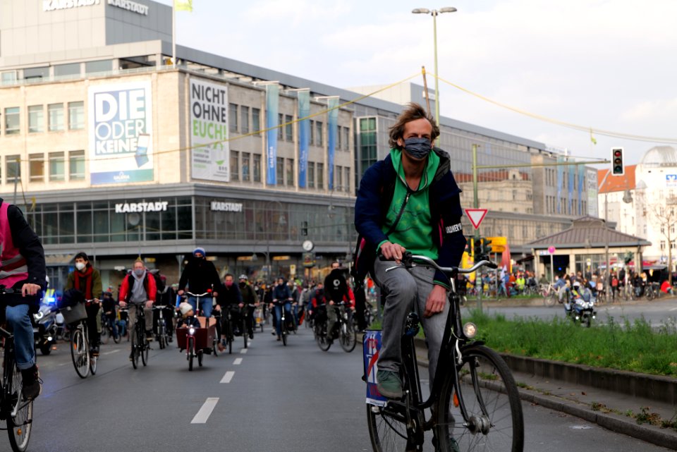 Bicycle demonstration against A49 and A100 in Berlin 2020-11-14 26