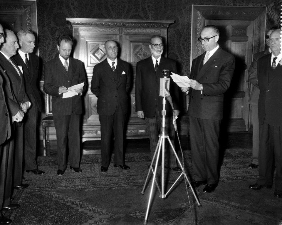 Bezoek van de president van Argentinië, Arturo Frondizi aan het Vredespaleis te…, Bestanddeelnr 911-3870