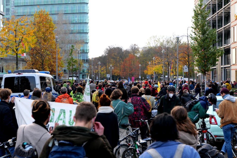 Bicycle demonstration against A49 and A100 in Berlin 2020-11-14 199