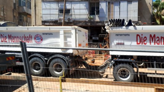Bialik-metro-station-construction-jabotinsky-august-2017