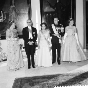 Bezoek van de president van Argentinië, Arturo Frondizi op het Huis den Bosch (g, Bestanddeelnr 911-3874