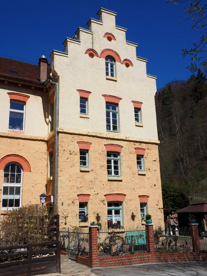Migratory goal large lautertal building