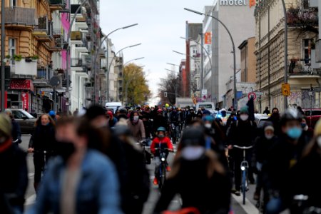 Bicycle demonstration against A49 and A100 in Berlin 2020-11-28 46