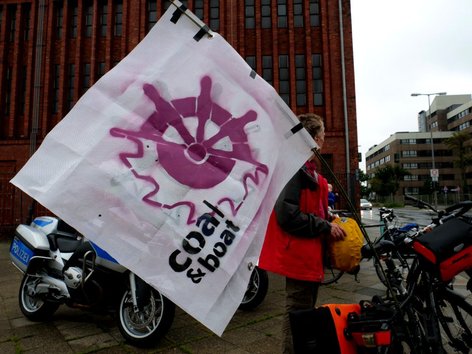 Bicycle demonstration to the Coal and Boat demonstration 2019 02