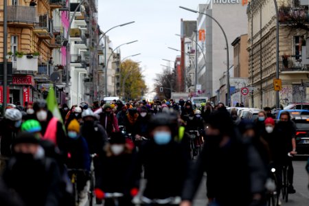 Bicycle demonstration against A49 and A100 in Berlin 2020-11-28 48