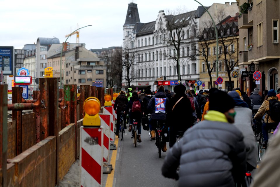 Bicycle demonstration against A49 and A100 in Berlin 2020-11-28 52
