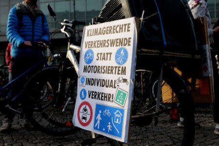 Bicycle demonstration against A49 and A100 in Berlin 2020-11-14 18 photo