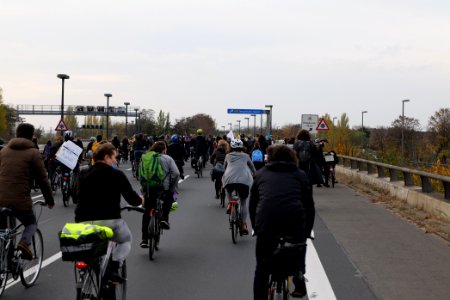 Bicycle demonstration against A49 and A100 in Berlin 2020-11-14 155
