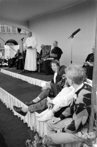 Bezoek Paus Johannes Paulus II aan Nederland Paus ontmoet jeugd in Amersfoort, Bestanddeelnr 933-3291