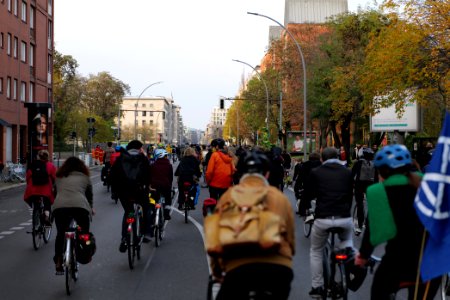 Bicycle demonstration against A49 and A100 in Berlin 2020-11-14 179 photo