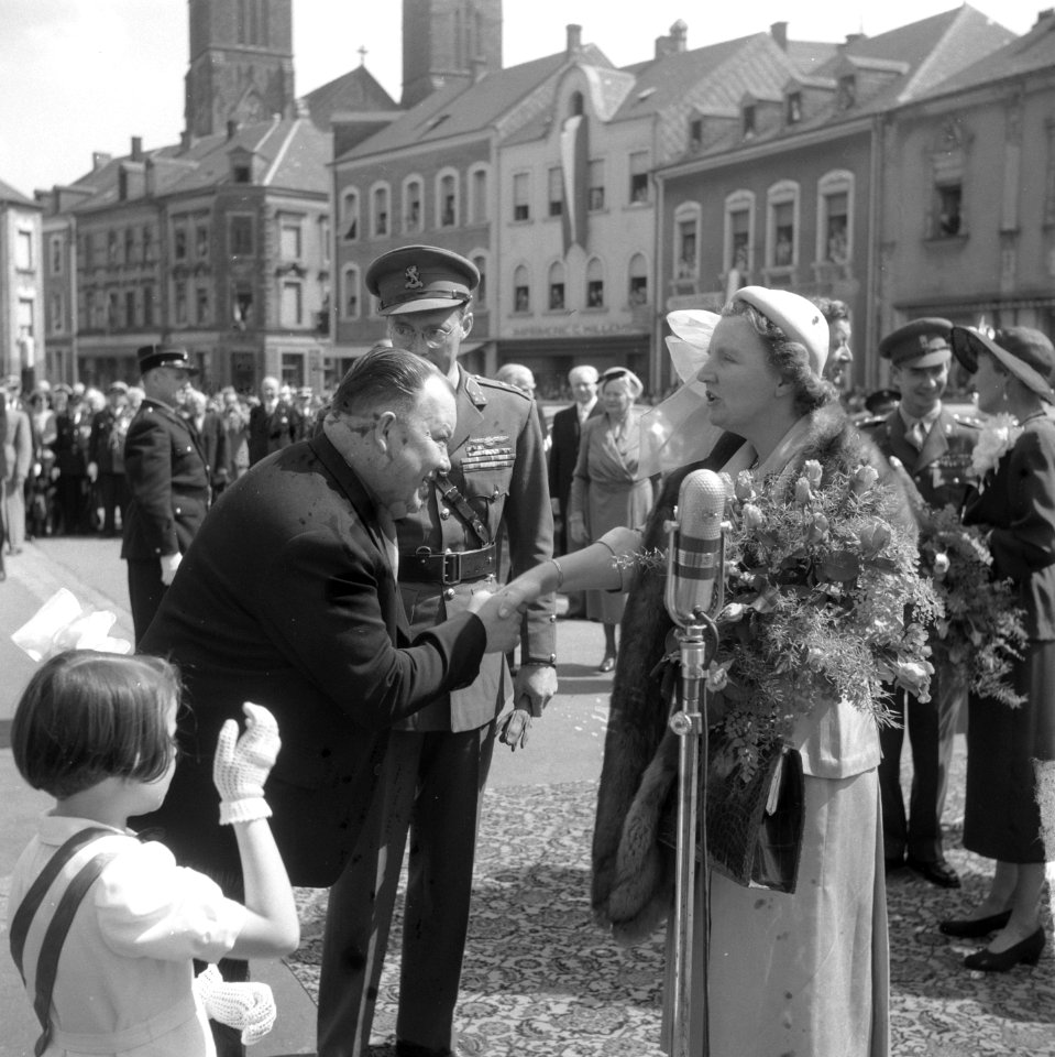 Bezoek Koninklijk Paar aan Luxemburg Ambassade, Bestanddeelnr 904-6357