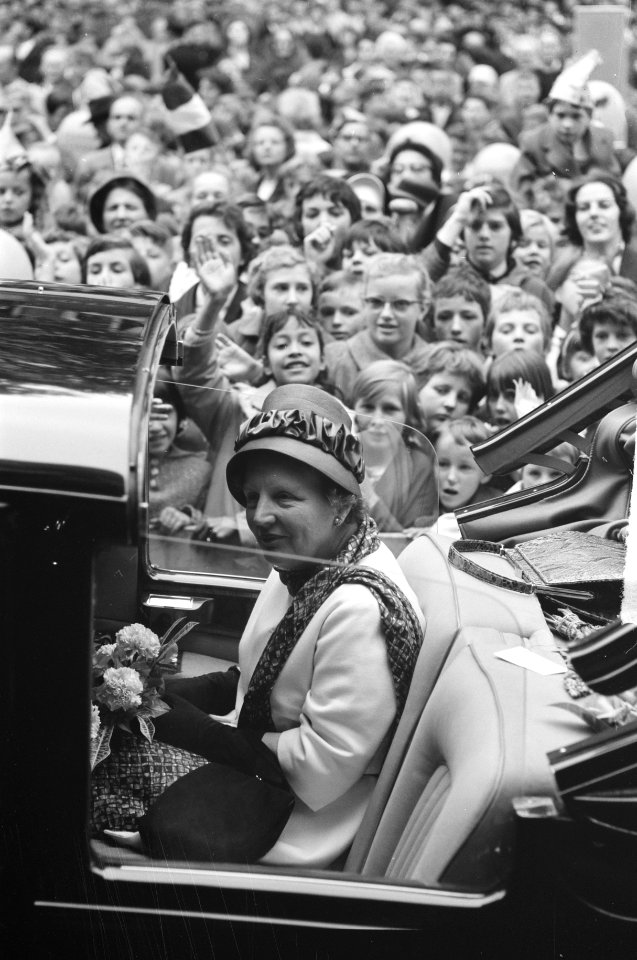 Bezoek Koningin Juliana Zeist en omgeving Tour per auto, Bestanddeelnr 912-5515