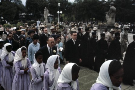 Bezoek Koningin Juliana , Pr. Bernhard , Pr. Beatrix Pr. Claus aan Ethiopie Kon, Bestanddeelnr 254-8361