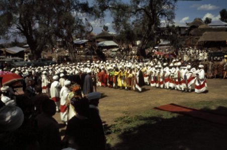 Bezoek Koningin Juliana , Pr. Bernhard , Pr. Beatrix Pr. Claus aan Ethiopie Kon, Bestanddeelnr 254-8360