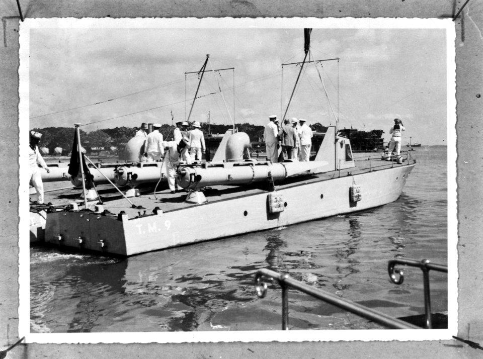 Bezoek van de ministers Welter (Koloniën) en van Kleffens (Buitenlandse Zaken) a, Bestanddeelnr 935-0117