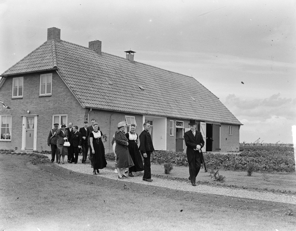 Bezoek Koninklijk gezin aan Noordoostpolder en Urk, Bestanddeelnr 904-6822
