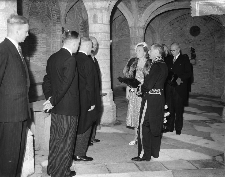 Bezoek Koningin Juliana aan Gouda, Bestanddeelnr 905-2307