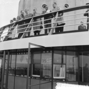Bezoek Popovic aan Rotterdam Het gezelschap op de Euromast, Bestanddeelnr 912-5346
