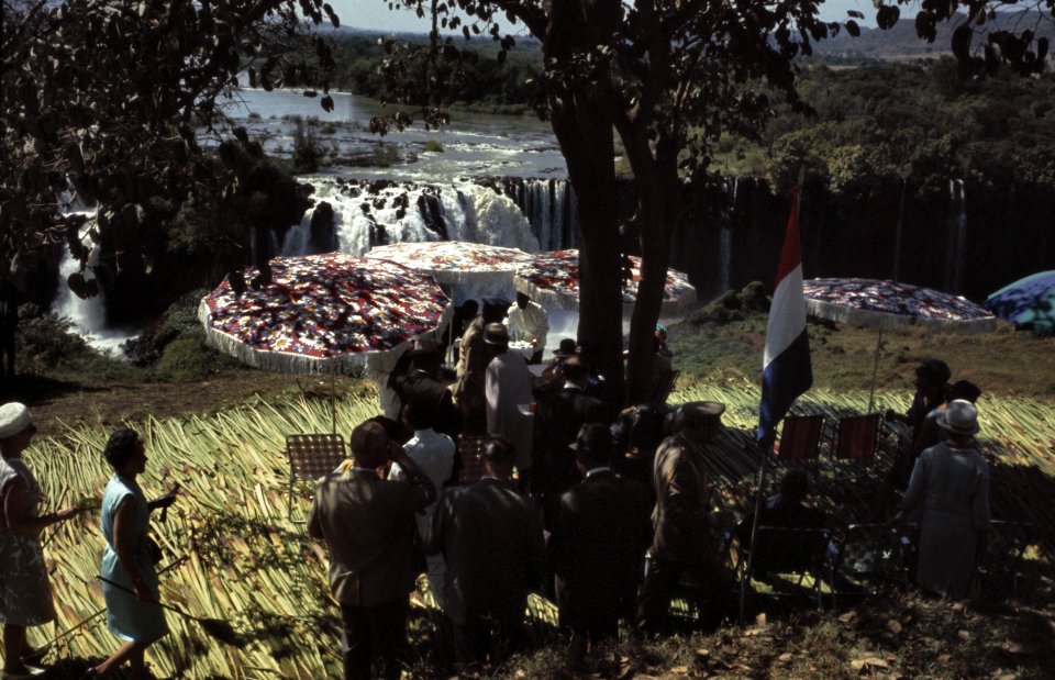 Bezoek Koningin Juliana , Pr Bernhard , Pr Beatrix Pr Claus aan Ethiopie Kon, Bestanddeelnr 254-8348