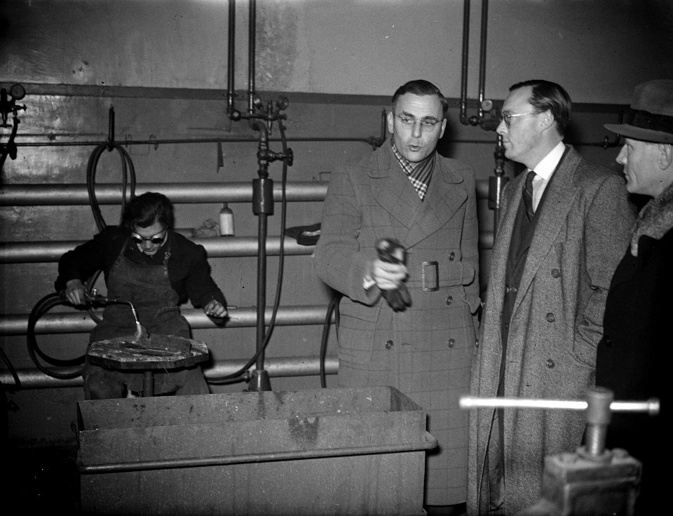 Bezoek Prins Bernhard . Werkplaats, Bestanddeelnr 902-5387