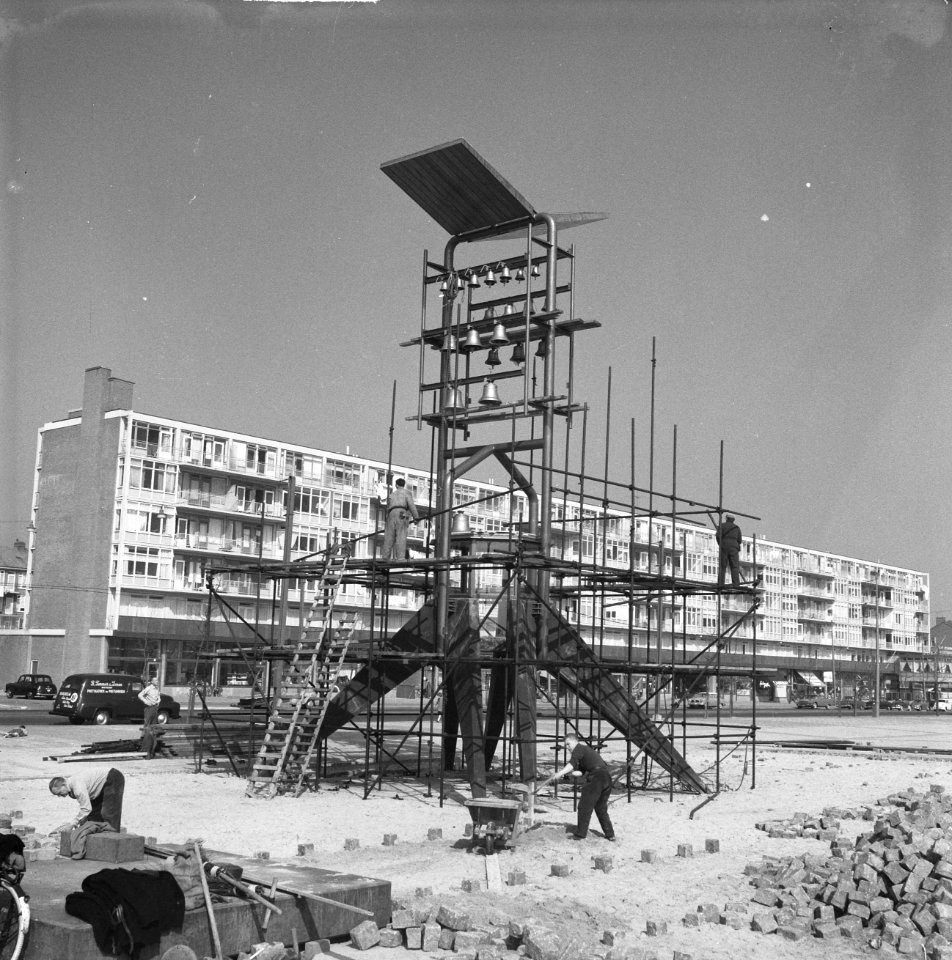 Bevrijdingscarillon in Amsterdam op Plein 1940-1945, Bestanddeelnr 912-3298