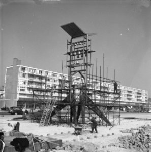 Bevrijdingscarillon in Amsterdam op Plein 1940-1945, Bestanddeelnr 912-3298