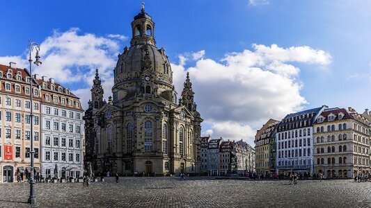 Space dresden architecture