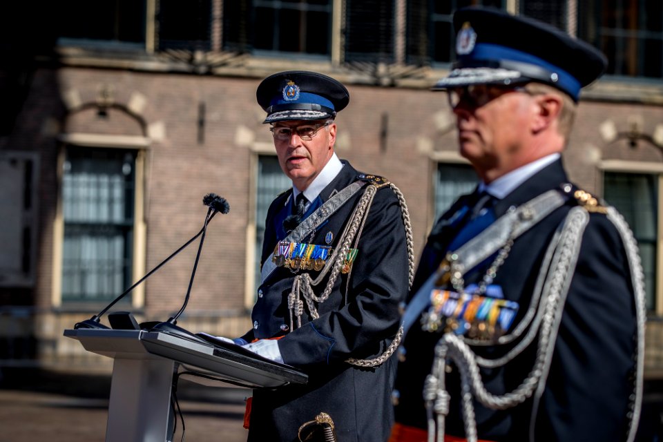 Bevel Koninklijke Marechaussee in handen van Leijtens-7