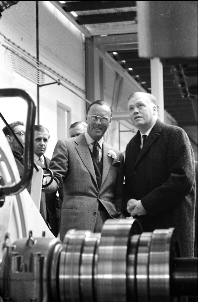 Bezoek Prins Bernhard aan Zeeland fabriek van Smit en Bolnes te Zierikzee, Bestanddeelnr 913-7510