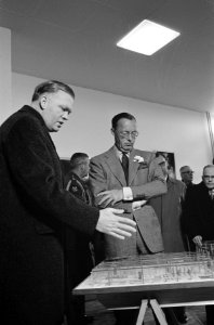Bezoek Prins Bernhard aan Zeeland fabriek van Smit en Bolnes te Zierikzee, Bestanddeelnr 913-7502