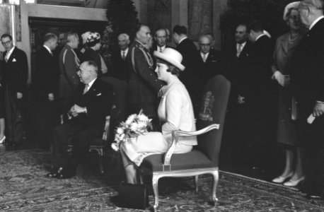 Bezoek President Scharf aan Rotterdam, Bestanddeelnr 912-4883