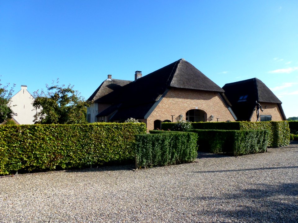 Beuningen (Gld) boerderijcomplex Hofstede d'Lijnde Lindestraat 13