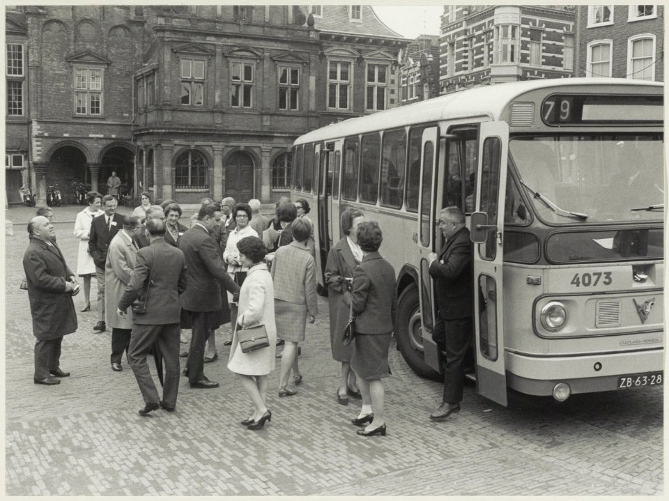 Bezoek van de Gemeenteraad van Angers aan Haarlem. NL-HlmNHA 54012040