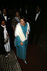 Bezoek van koningin Juliana, prins Bernhard, prinses Beatrix en prins Claus aan , Bestanddeelnr 254-8312