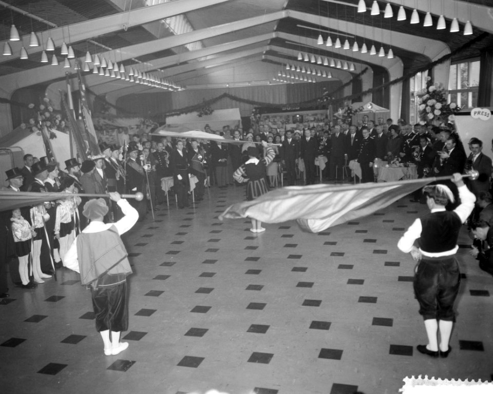 Bezoek van het Thailandse koningspaar aan Philips, Bestanddeelnr 911-7122