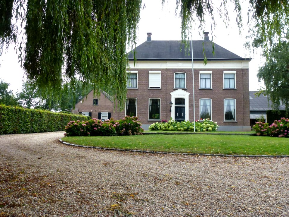 Beuningen (Gld) boerderij van Heemstraweg 83-85 neven- en hoofdwoning