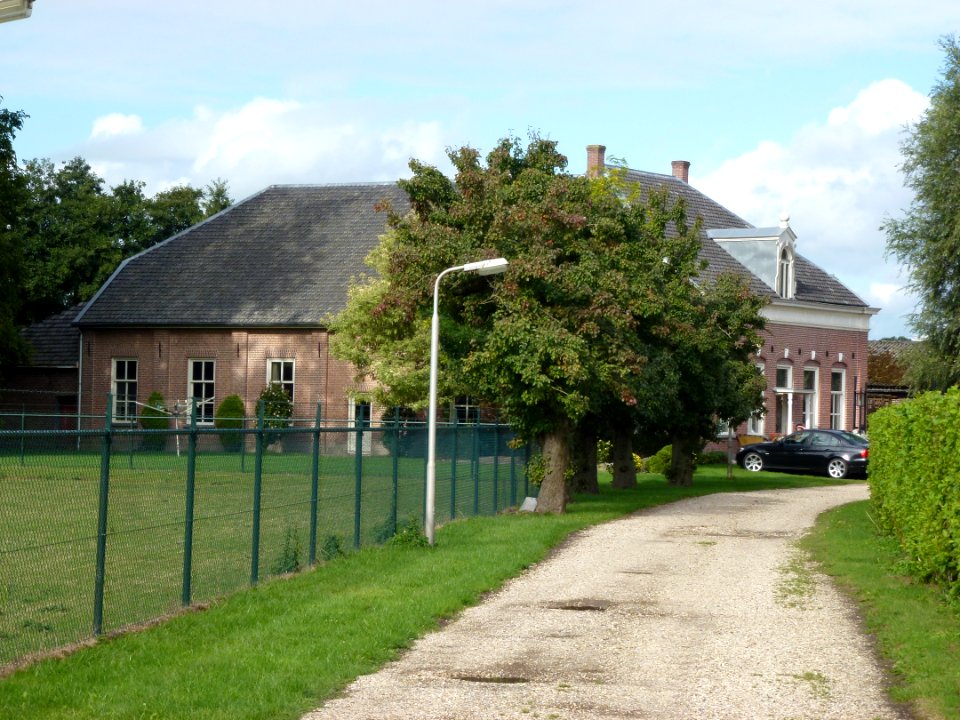 Beuningen (Gld) Huize De Pol, Distelakker 3 toegangsweg