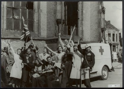 Bevrijding Bevrijding Deventer Vreugde bij de bevolking, Bestanddeelnr 120-0872