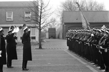 Bevelsoverdracht, in Van Ghentkazerne te Rotterdam, Bestanddeelnr 920-0859