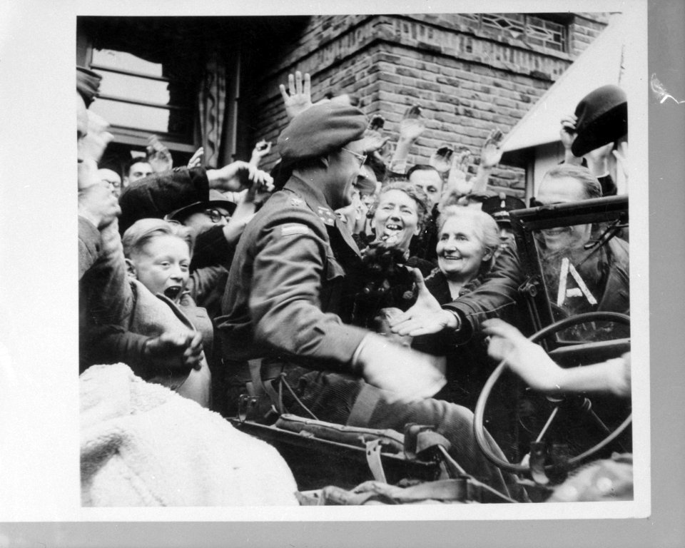 Bevrijdingen, Bernhard, prins, Bestanddeelnr 255-9619