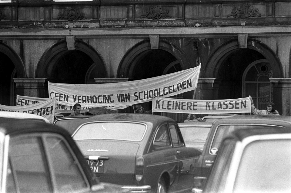 Betoging tegen de invoering van schoolgeld en andere punten van onderwijsbeleid, Bestanddeelnr 925-6847
