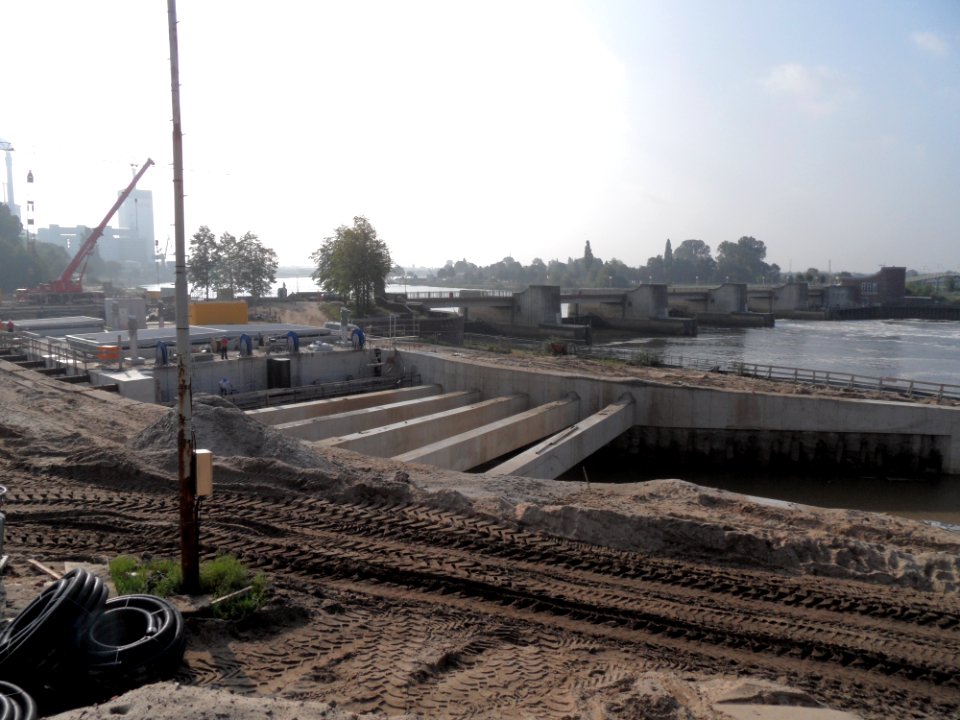 Betonträger Weserkraftwerk 2