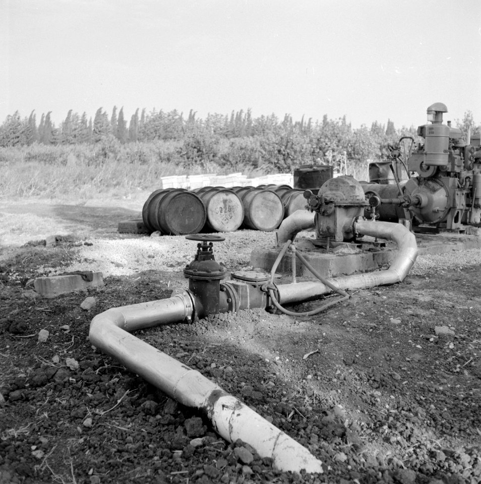 Bevloeiingswerken in Galilea Waterpomp voor sproeiinstallaties, Bestanddeelnr 255-4816