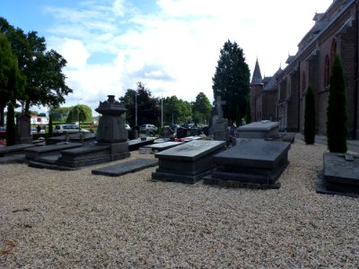 Beuningen (Gld) kerkhof (01)