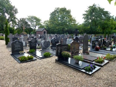 Beuningen (Gld) kerkhof (02)