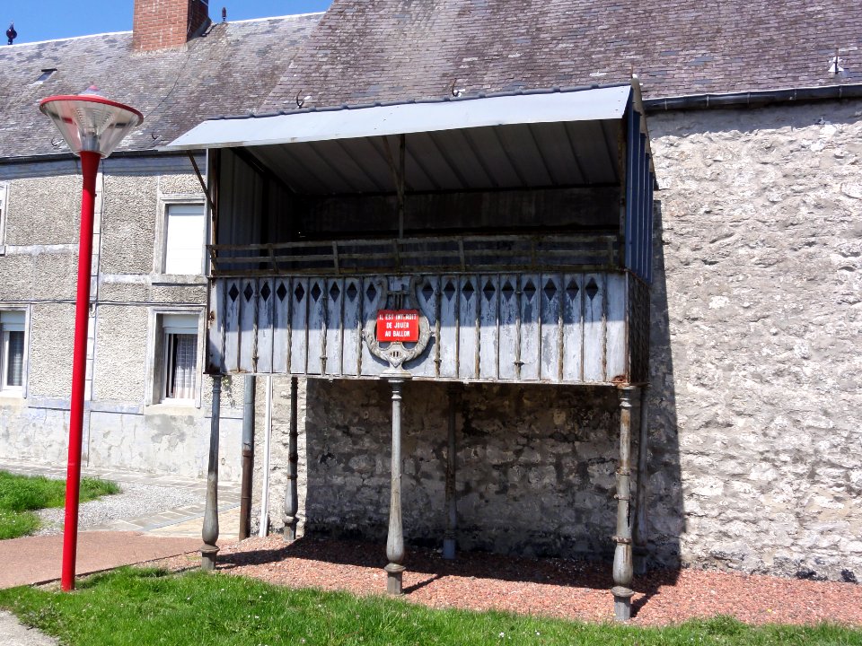 Beugnies (Nord, Fr) kiosque à musique