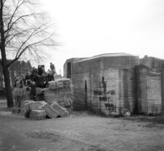 Betonnen schuilkelders IJsclubterrein, Bestanddeelnr 905-4197