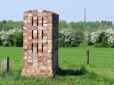 Beuningen (Gld) sculptuur Tempel van de Riviergodin, Amy van Son, 2000