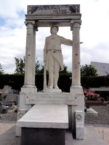 Besmont (Aisne) monument aux morts