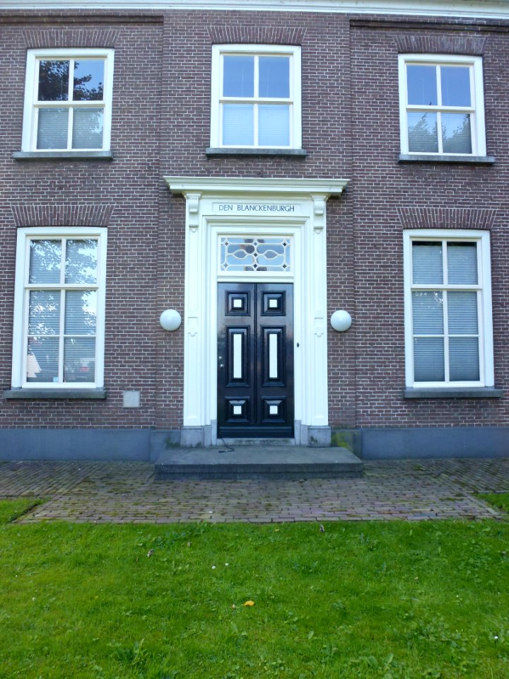 Beuningen (Gld) Wilhelminalaan 2, 2a-d, 4 Den Blanckenburgh, nr 2 woning voordeur